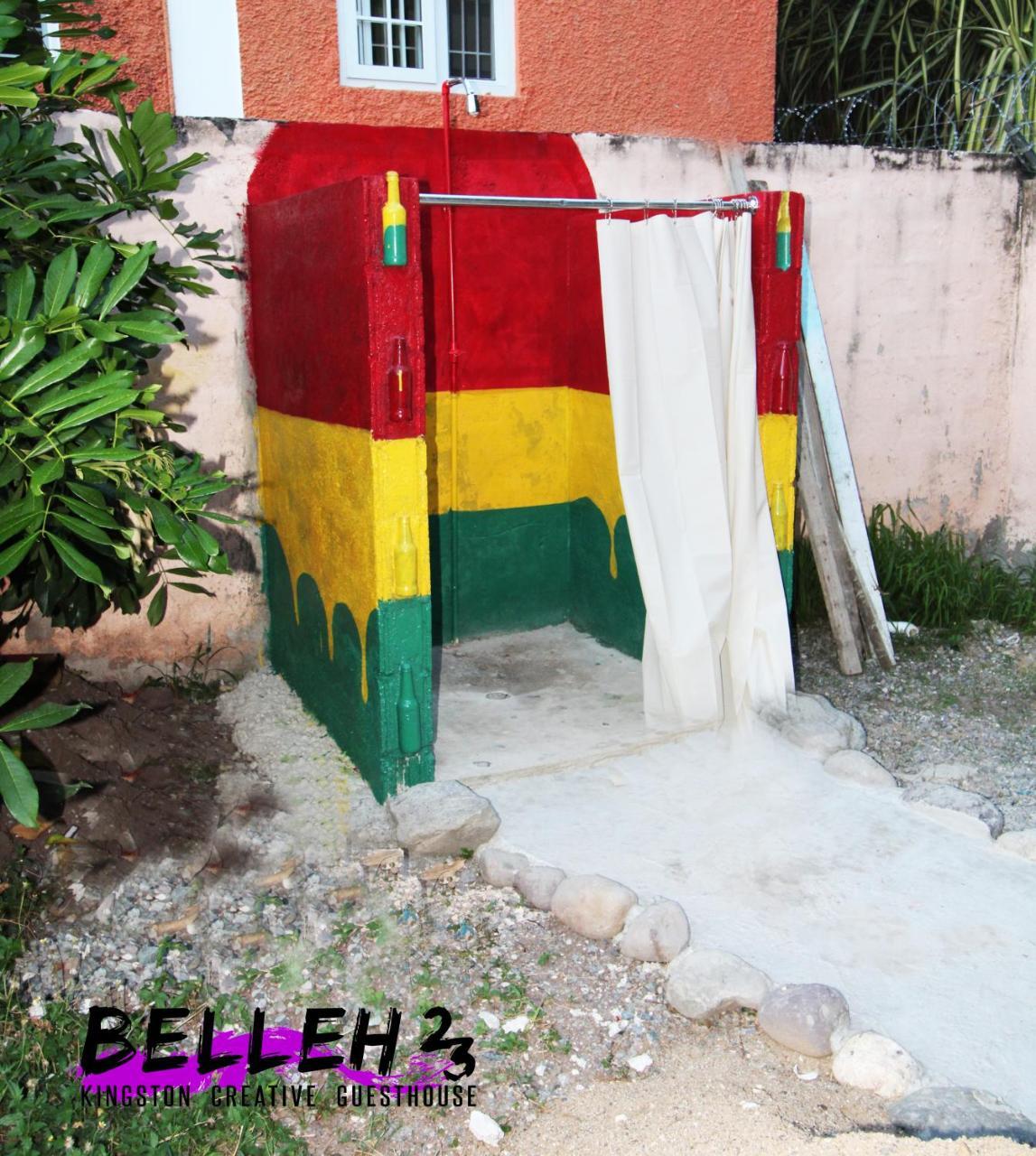 Belleh23 Kingston Creative Guesthouse Extérieur photo